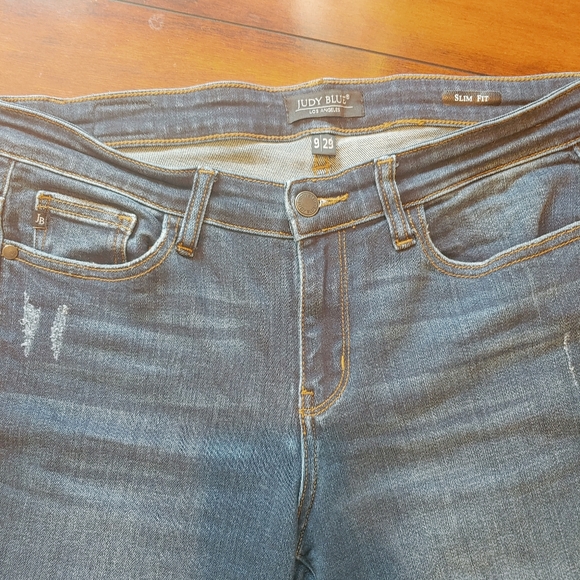 Judy Blue Jeans - Picture 2 of 2